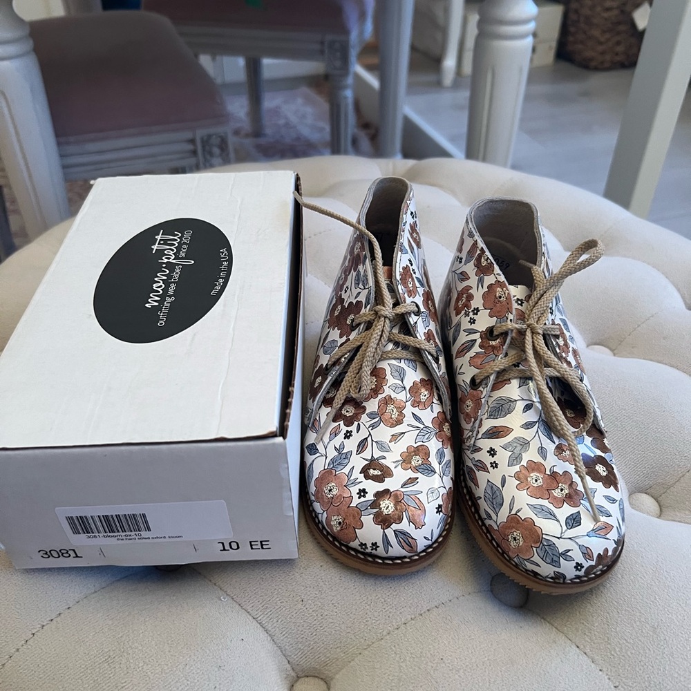 Mon-Petit shoes Rylee and Cru Floral Lace-Up Shoes
